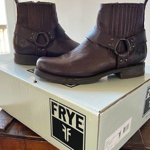 Frye Boot Veronica Harness Chelsea Leather Boot Size 8